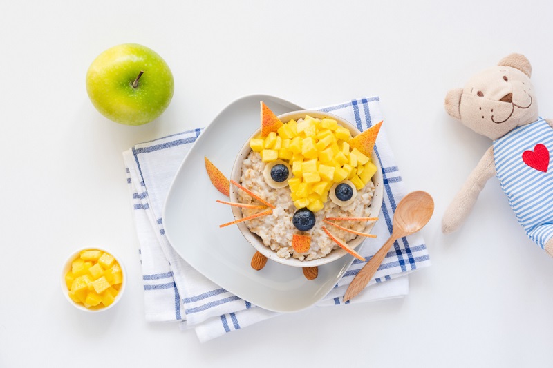 Bubur oat dan mangga untuk MPASI 10 bulan - ibudanbalita