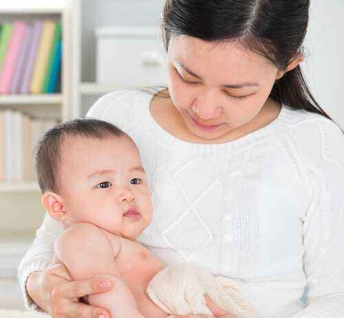 Penyebab Bayi Cegukan Saat Tidur