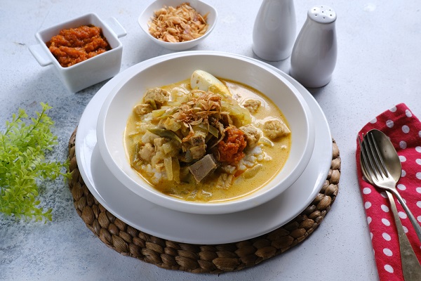 menu lebaran lontong sayur - Ibudanbalita