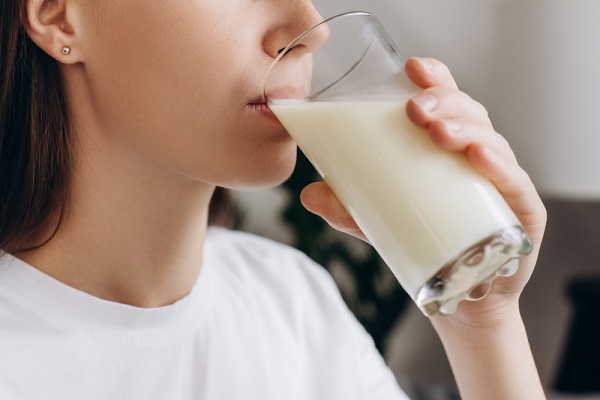 Kalsium dalam susu ibu hamil yang bagus untuk perkembangan janin - ibudanbalita