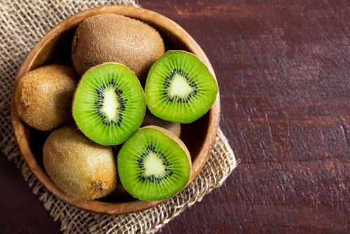 kiwi buah tinggi protein - ibudanbalita