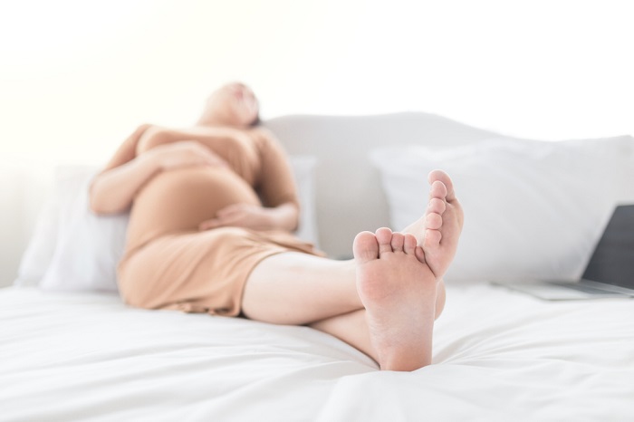 Posisi tidur setengah duduk