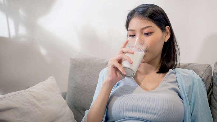 kapan sebaiknya minum susu ibu hamil - ibudanbalita