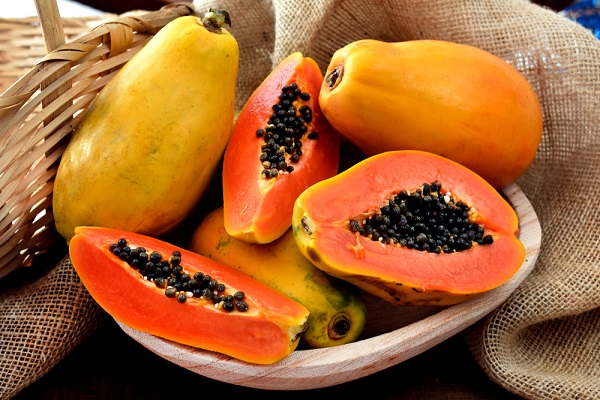 Pepaya buah yang mengandung vitamin A - ibudanbalita