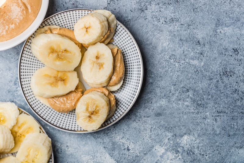 Pisang dan selai kacang sebagai cemilan sehat ibu hamil - ibudanbalita