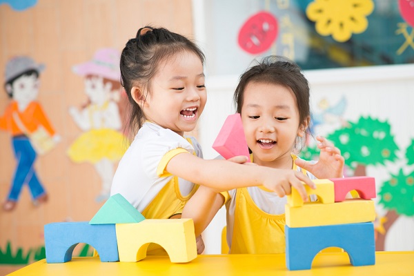 Permainan Anak Membangun Blok