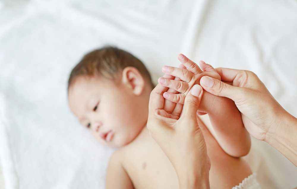Langkah Pijat Bayi yang Benar