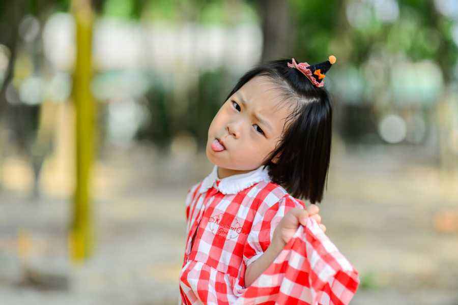 Cara Ampuh Mengatasi Anak yang Suka Akting Berlebihan