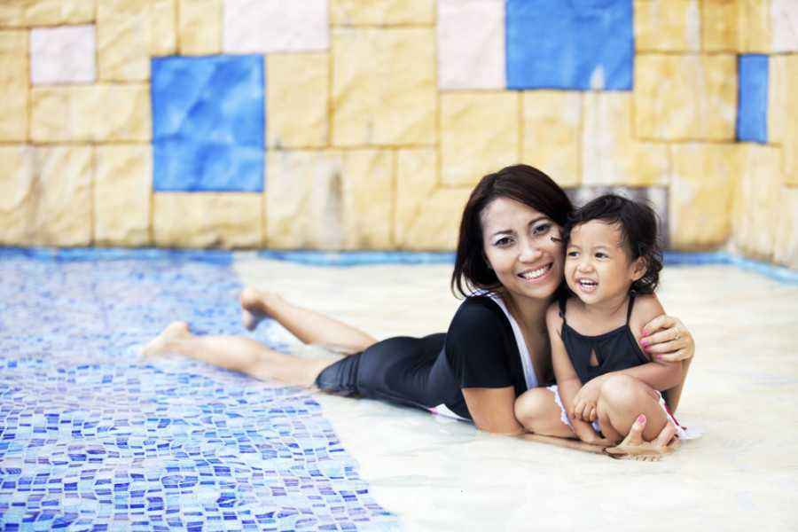 Kegiatan Berenang si Kecil dengan 4 Games Bermanfaat Ini