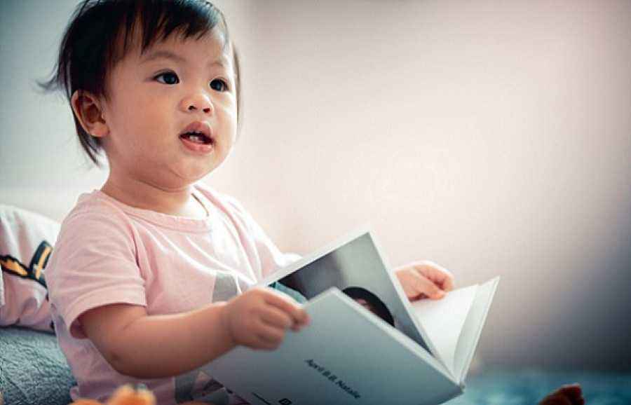 Bagaimana Cara Meningkatkan Kecerdasan Bayi Usia 12 Bulan?
