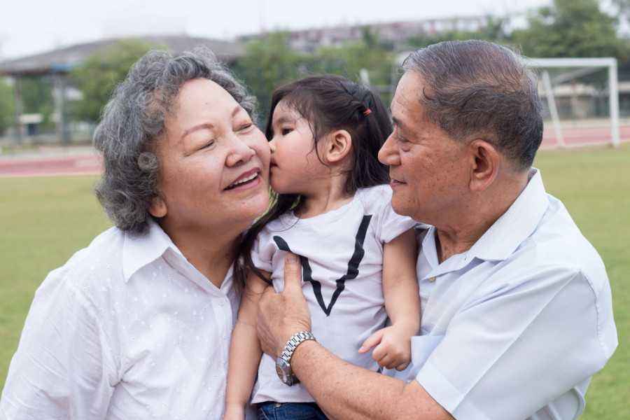 Manfaat Psikologi Anak saat Berlibur ke Rumah Nenek