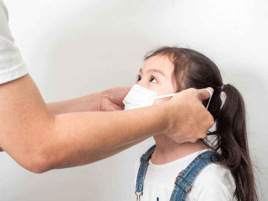 Bu, Ini Tips Agar si Kecil Mau Pakai Masker