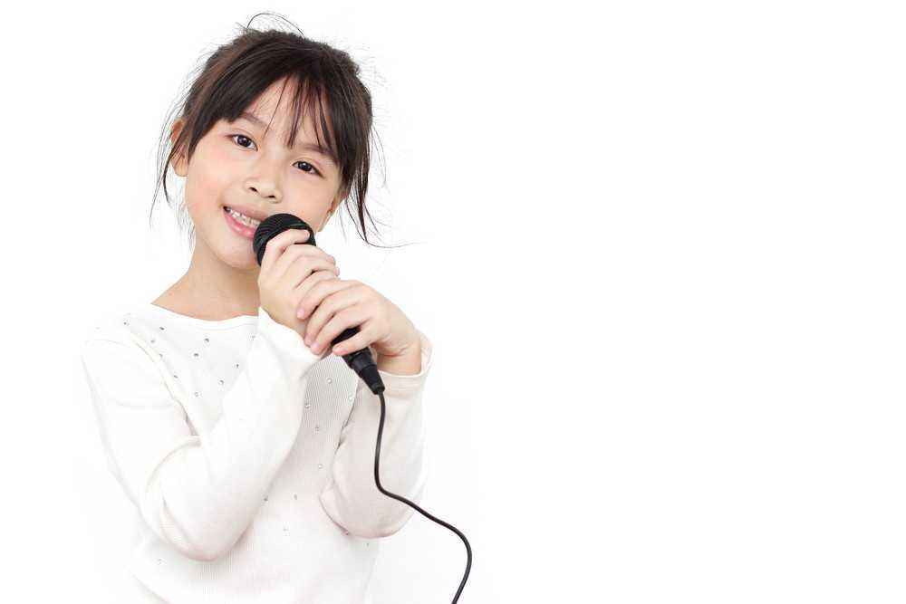 Manfaat Menghafal Lirik Lagu untuk si Kecil 