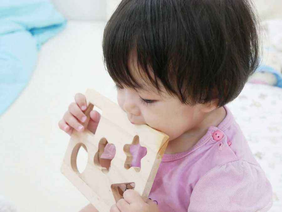 5 Cara Mengatasi Kebiasaan Anak Masukan Benda Ke Mulut