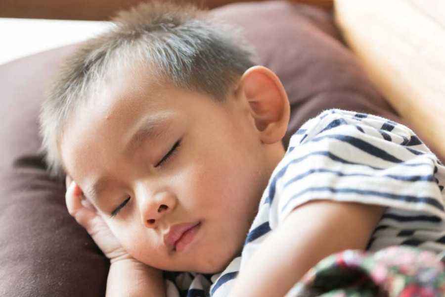 Penting, Manfaat Tidur Siang bagi Anak [Tips Pola Tidur]