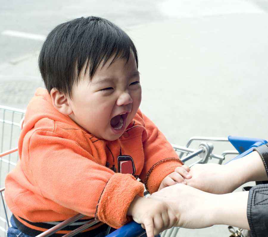 Begini Cara Mengatasi Kebiasaan Agresif pada Anak