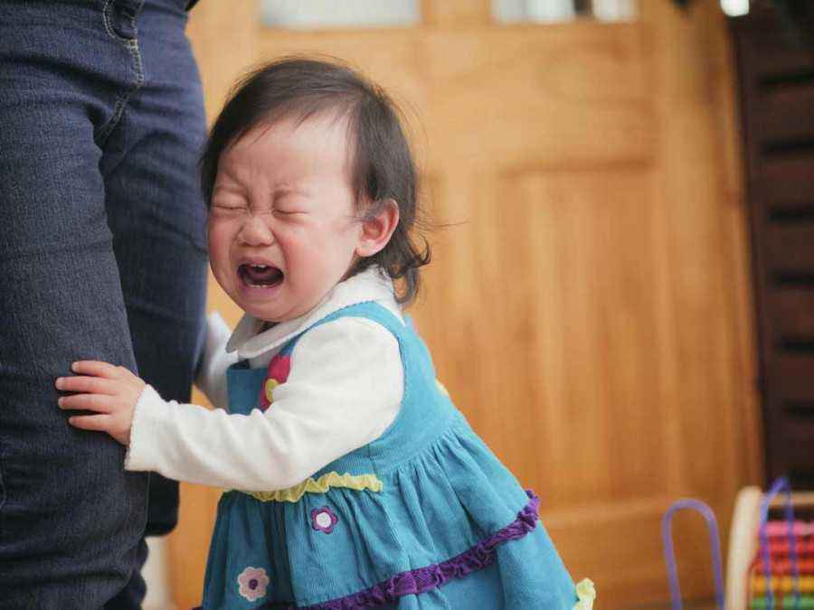 Anak Menangis Karena Tantrum? Atasi dengan Cara Ini, Yuk!