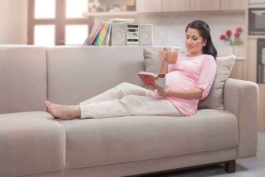 9 Manfaat Membaca Bagi Ibu Hamil dan Janin