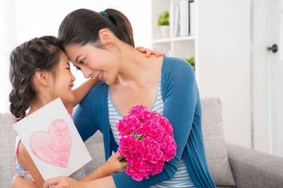Cara Efektif Menunjukkan Kasih Sayang Orang Tua untuk Anak
