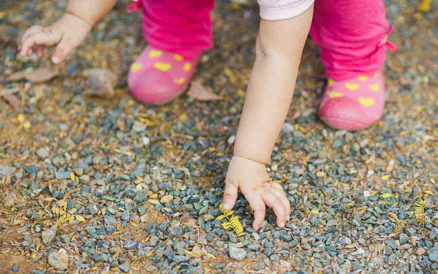 Takut Anak Bermain Kotor? Yuk, Simak Manfaatnya!