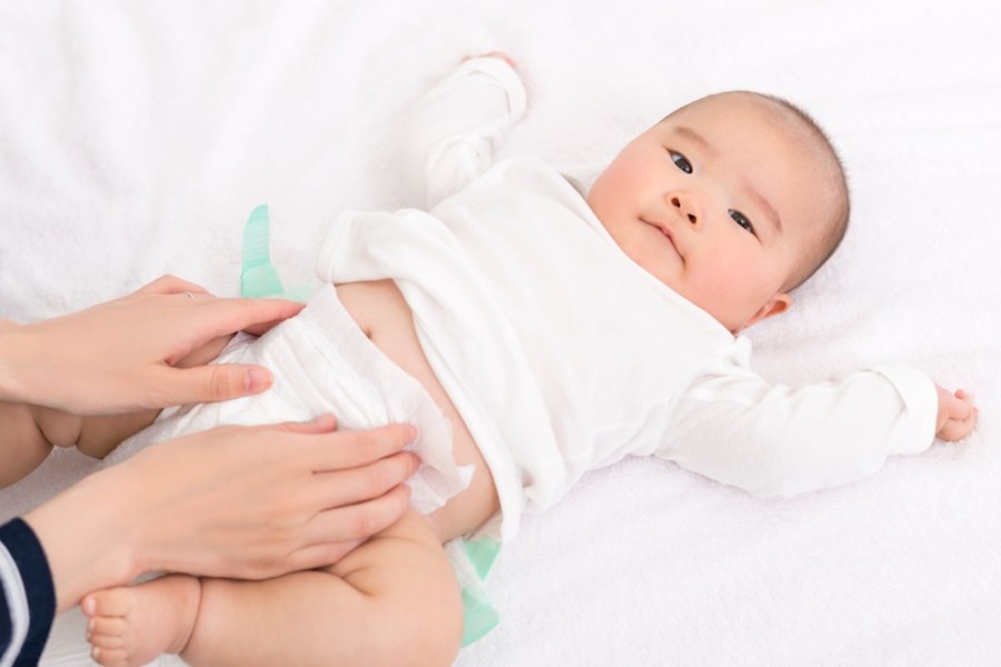 BAB Bayi Berlendir? Ini Penyebab dan Cara Mengatasinya