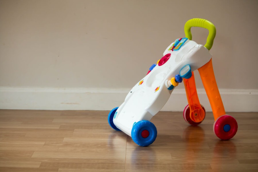 Bu, Coba 7 Cara Ini untuk Membantu Si Kecil Cepat Berjalan