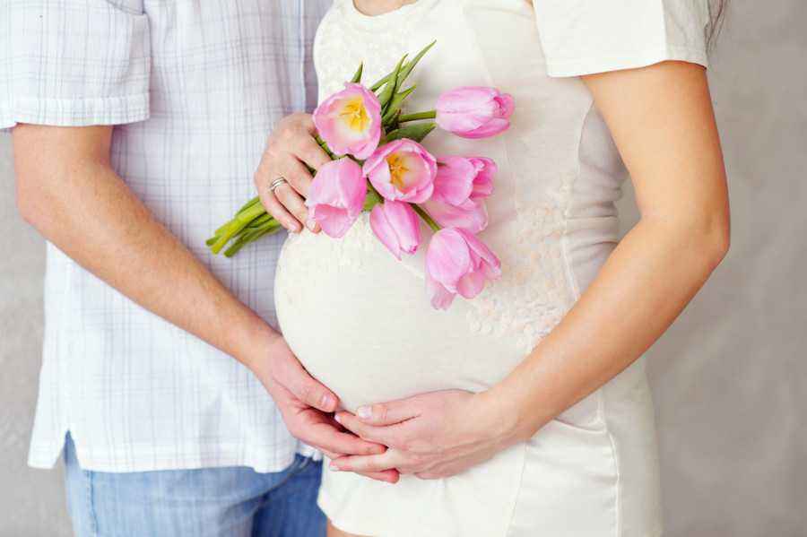 Surprise! Ini Dia 11 Cara Kejutan Kehamilan untuk Suami