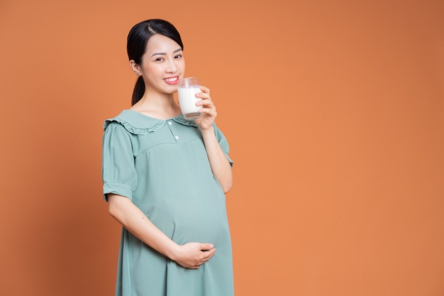 5 Kandungan Nutrisi Susu Ibu Menyusui untuk Pelancar ASI