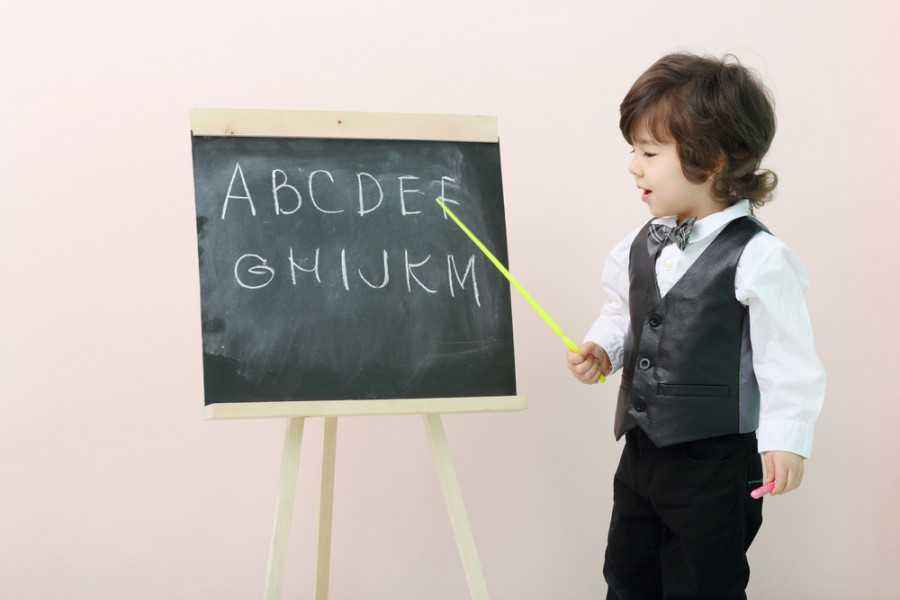 Perbanyak Kosakata Si Kecil dengan Tips Jitu Ini