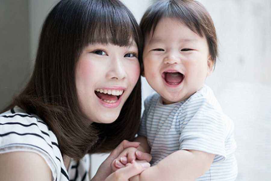7 Manfaat Membuat Si Kecil Sering Tertawa Yang Perlu Ibu Ketahui
