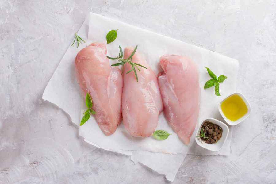 Protein Dada Ayam: Asupan Penting Membangun Pertumbuhan Anak