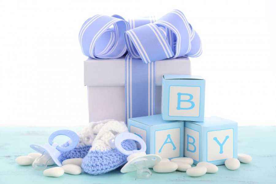10 Rekomendasi Kado Kelahiran untuk Bayi Laki-laki