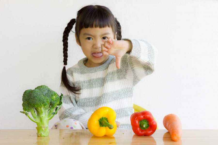 7 Cara Sederhana Atasi Si Kecil yang Benci Buah dan Sayur 