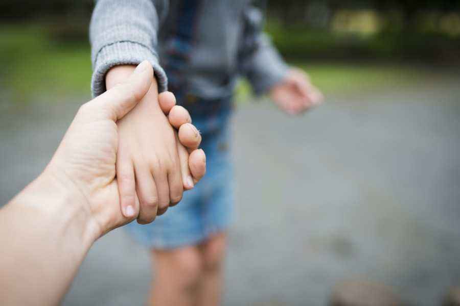 Cara Terapkan Pola Asuh yang Tepat Sesuai Karakter Anak