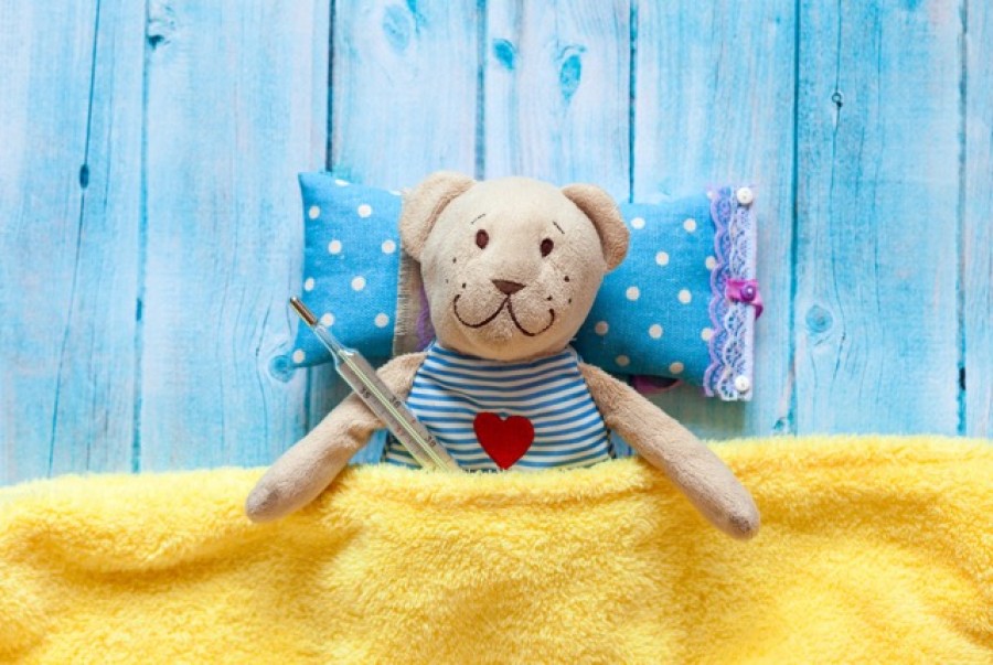 Begini Cara Mengatasi Bayi Demam Tanpa Obat