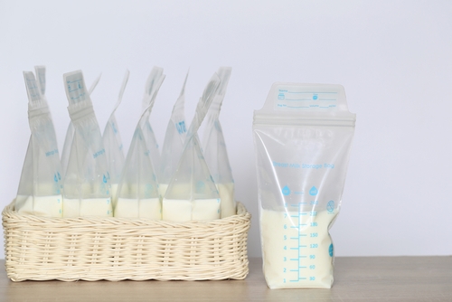 Kebutuhan ASI Bayi Baru Lahir Hingga 1 Tahun dan Jadwalnya