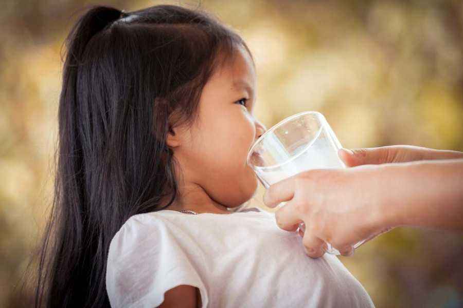 Anak Tidak Mau Minum Susu? Ini Cara Mudah Mengatasinya