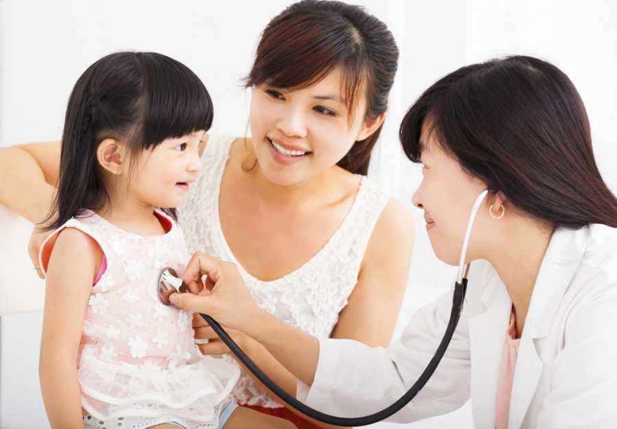 5 Hal yang Perlu Diperhatikan Sebelum Memilih Dokter Anak 