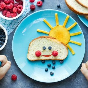 9 Jajanan Sehat dan Bergizi untuk Bekal Sekolah Si Kecil