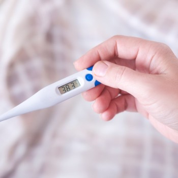Bu, Ini Cara Tepat untuk Mengukur Suhu Tubuh Bayi