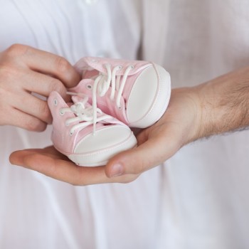 130 Ide Nama Bayi Perempuan Islami Cantik dan Penuh Makna