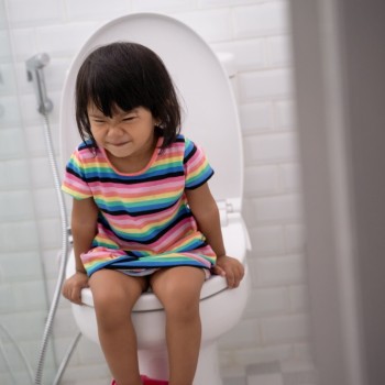 Bu, Ini 5 Langkah Tepat Mengatasi Diare pada Anak