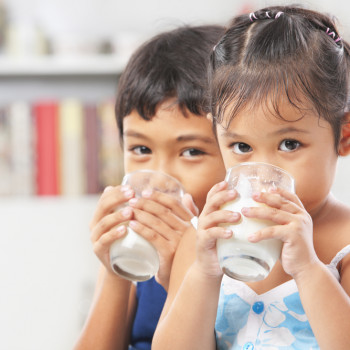 14 Kandungan Susu untuk Anak yang Penuh Manfaat