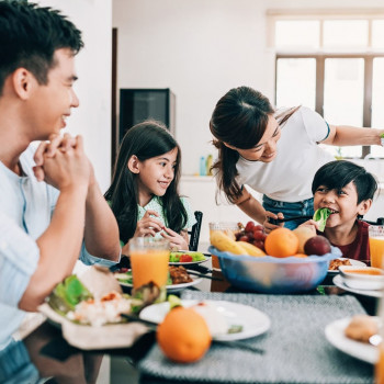 Kenali Makanan Nutrisi Tinggi untuk Perkembangan Otak Anak 