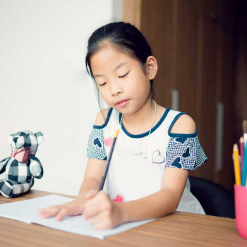 Cara Efektif Melatih Keterampilan Motorik Anak Kidal