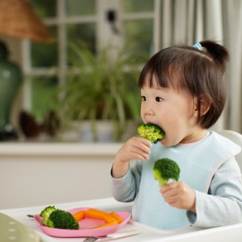 Pahami Proses Pencernaan Makanan Si Kecil Demi Kesehatannya