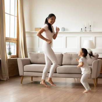 7 Aktivitas Fisik untuk Menjaga Kesehatan Anak di Rumah