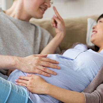 Rekomendasi Stimulasi yang Tepat Sesuai Usia Janin