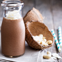 Intip Ide Kreasi Minuman Segar Buah Kelapa untuk Ibu Hamil