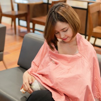 Panduan Melakukan Inisiasi Menyusui Dini (IMD)